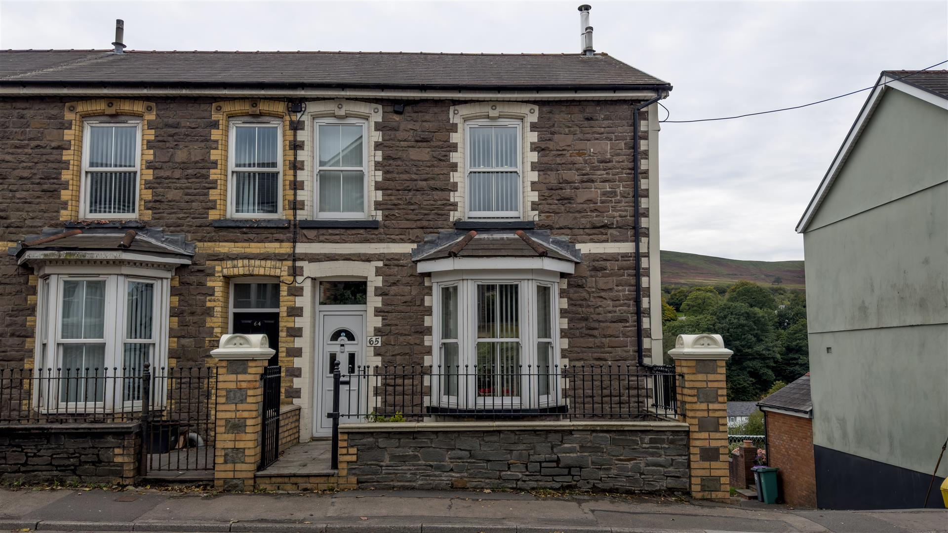 Cwmavon Road, Blaenavon, Pontypool One2One Estate Agents